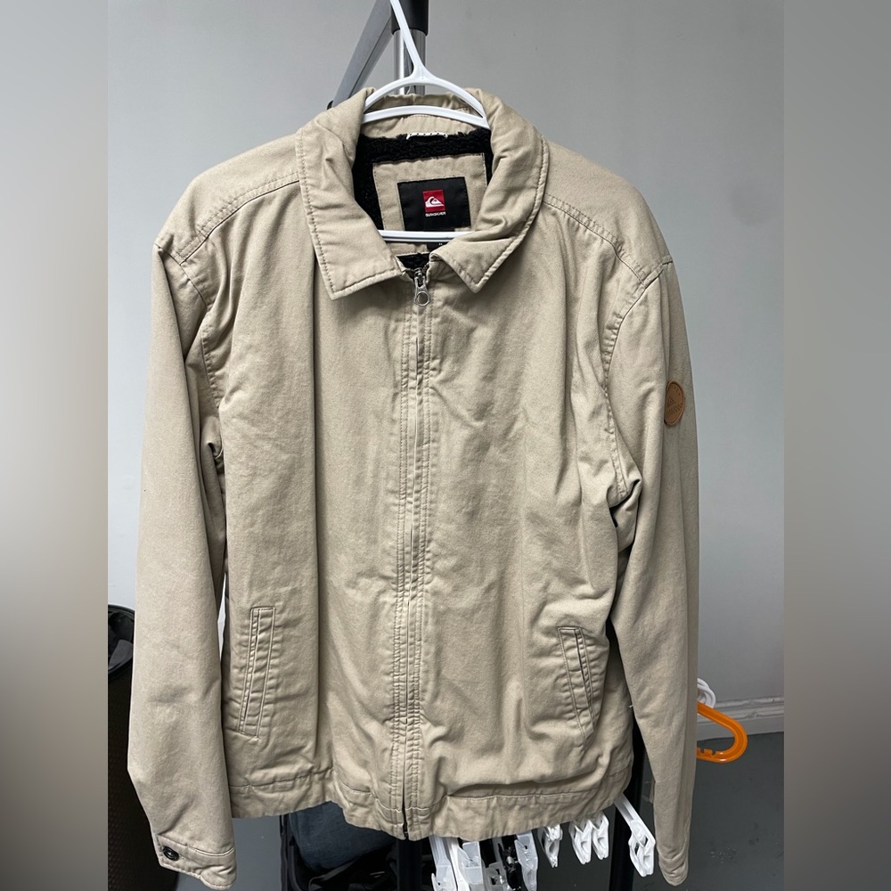 Quiksilver Men's Tan Jacket with Black Sherpa Lining